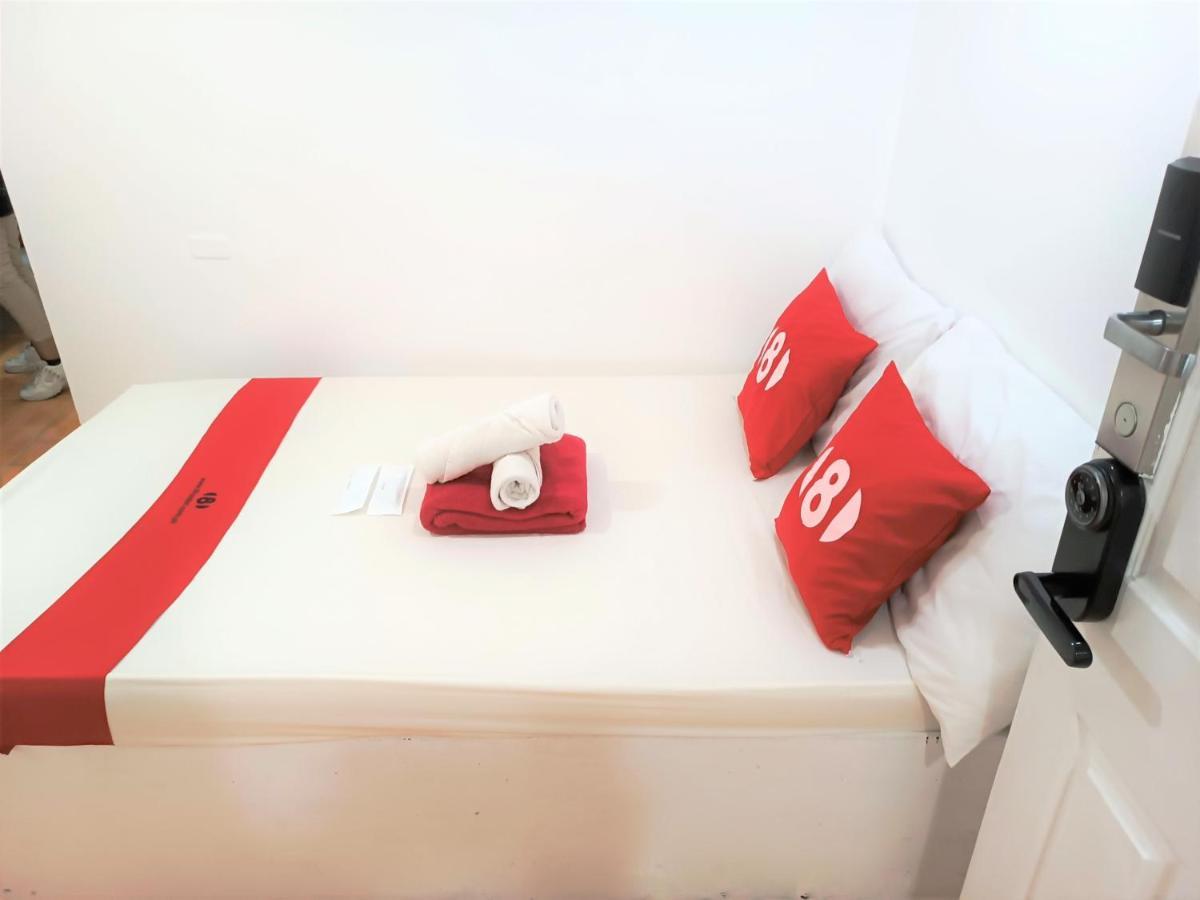 8Hostel Manila Luaran gambar