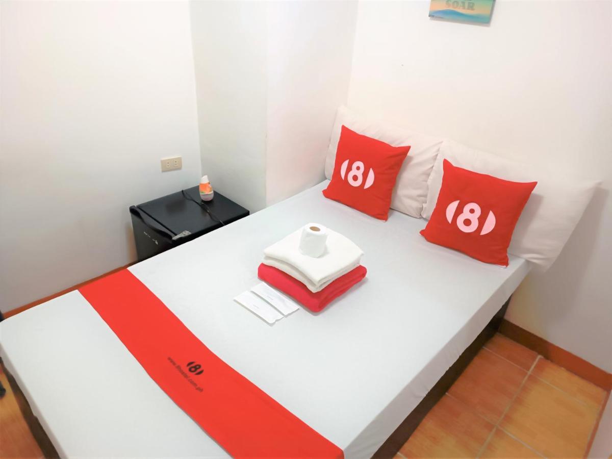 8Hostel Manila Luaran gambar
