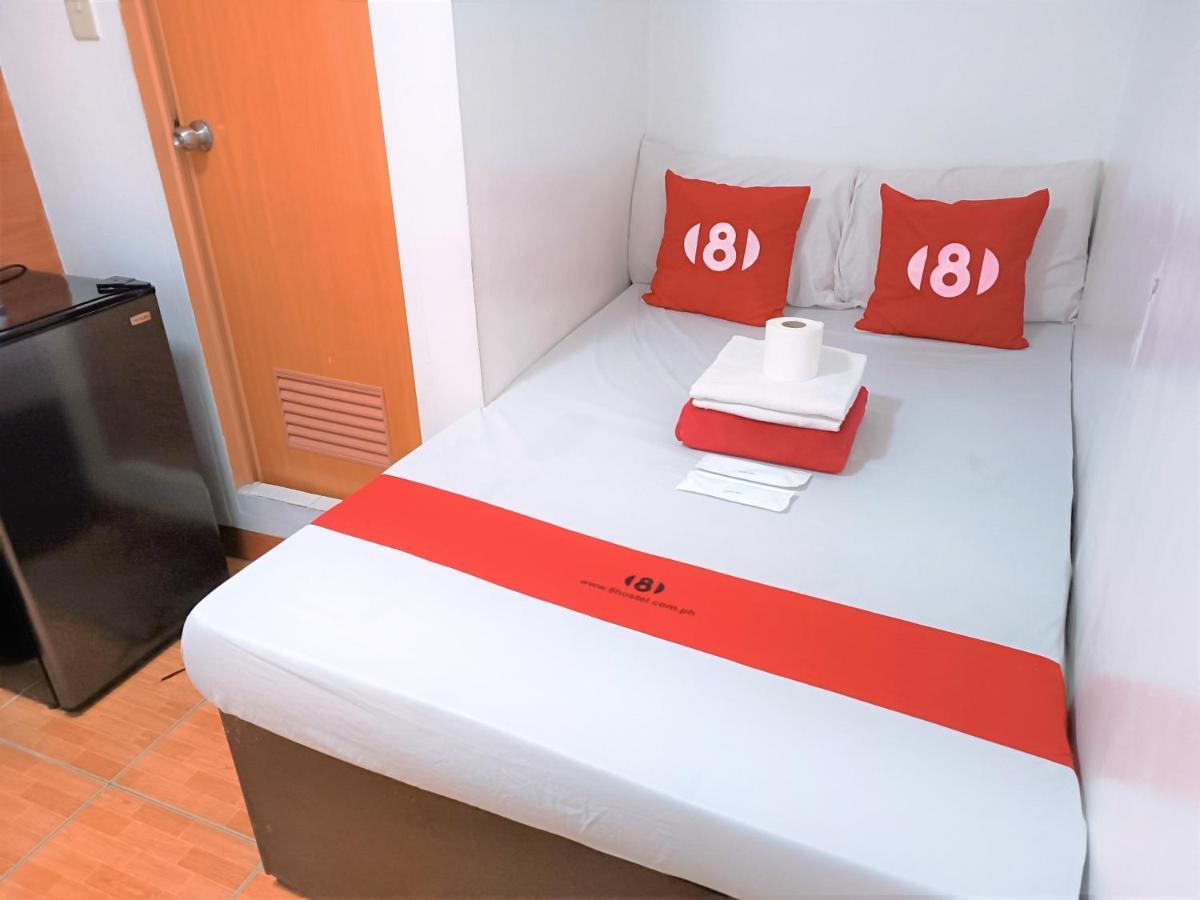8Hostel Manila Luaran gambar