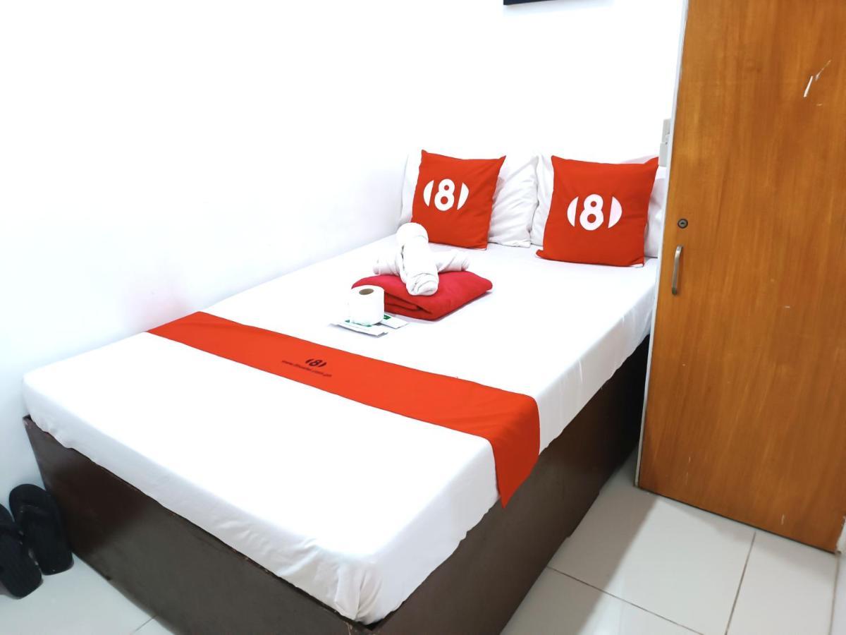8Hostel Manila Luaran gambar