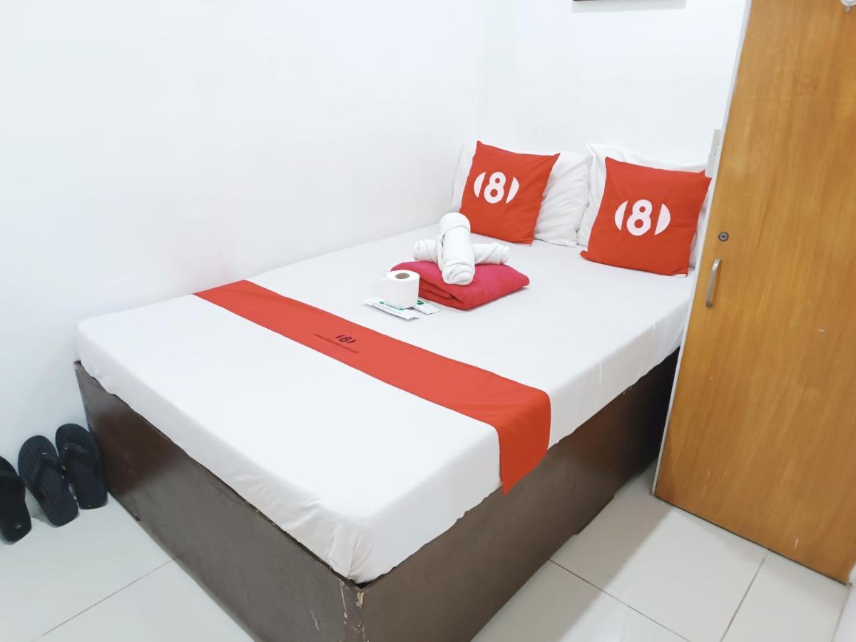 8Hostel Manila Luaran gambar