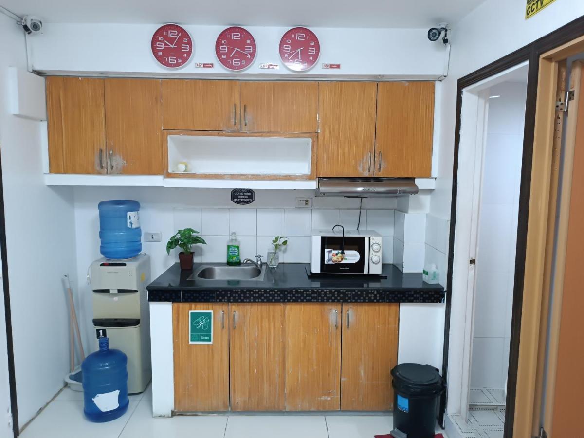 8Hostel Manila Luaran gambar