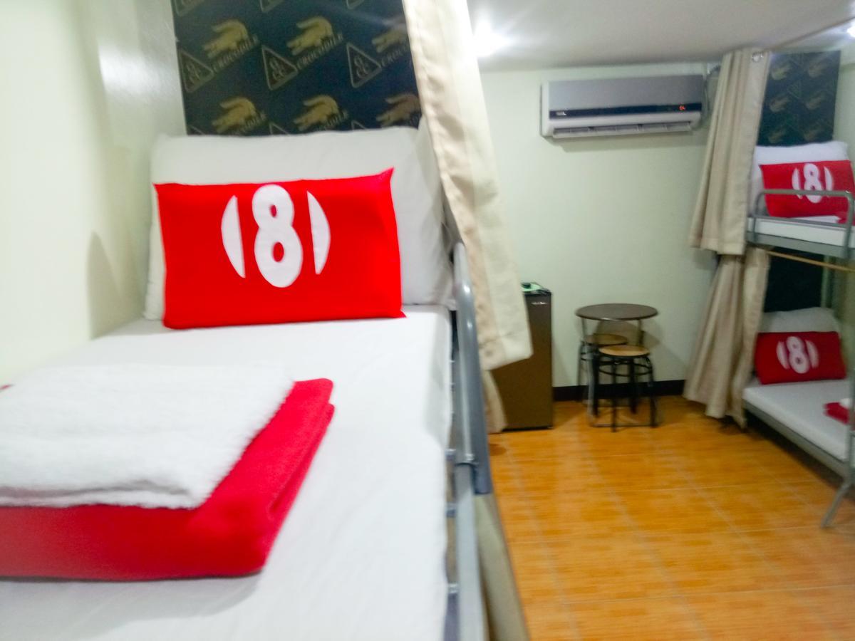 8Hostel Manila Luaran gambar