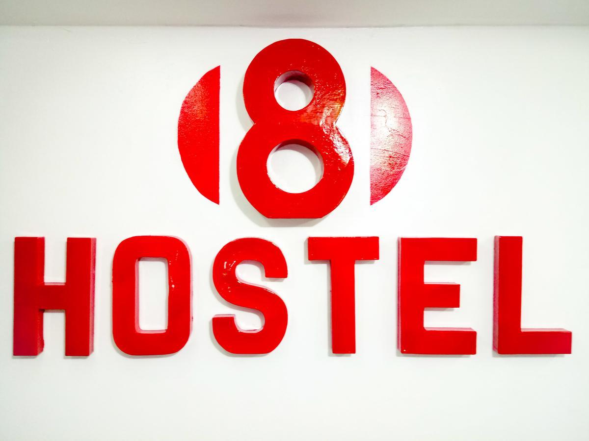 8Hostel Manila Luaran gambar