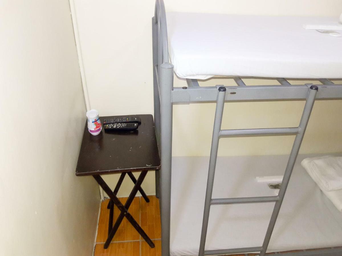 8Hostel Manila Luaran gambar