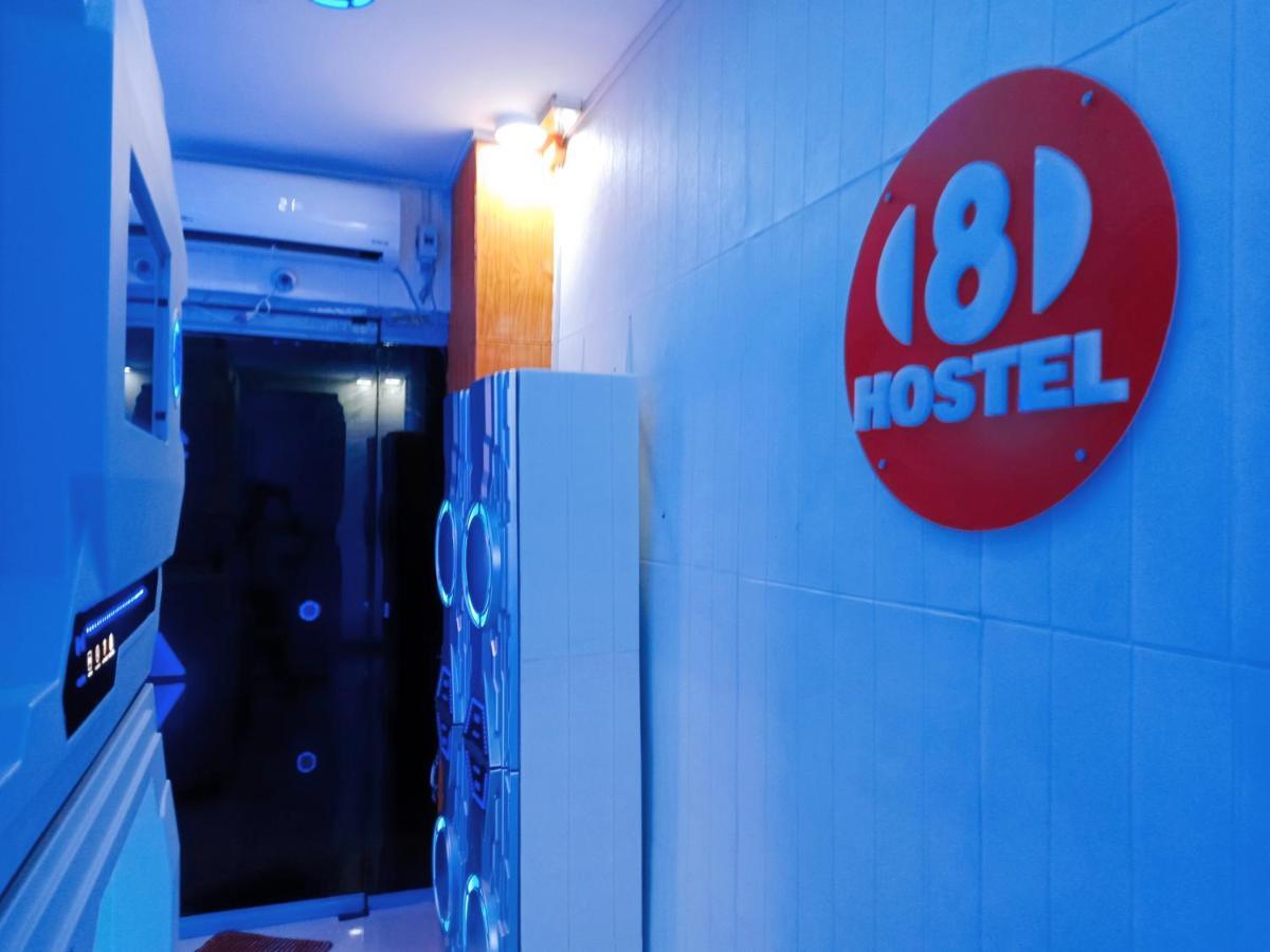 8Hostel Manila Luaran gambar